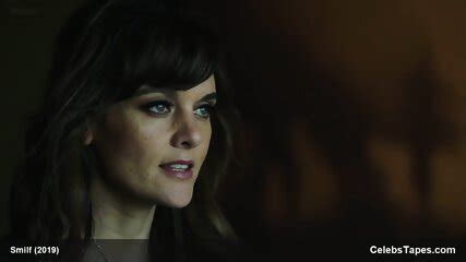 Frankie Shaw Nude Topless In The Tub