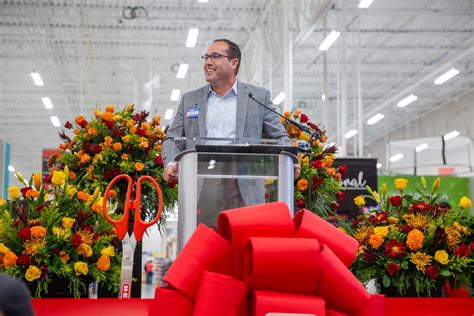 H-E-B Plano now open - H-E-B Newsroom