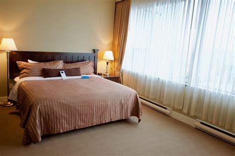 Century Plaza Hotel & Spa in Vancouver (BC) - Room Deals, Photos & Reviews