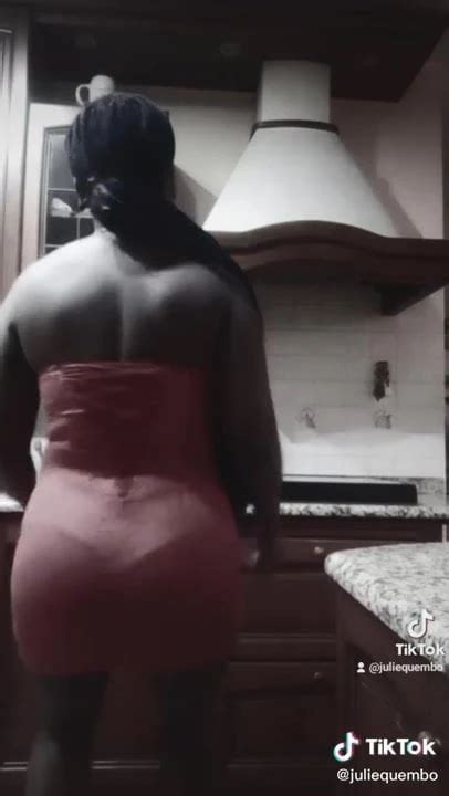 Une Salope En Robe Moulante Courte African Porn XHamster