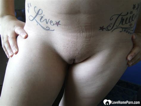 Beautiful Chick Displays Her Entire Naked Body Pics XHamster