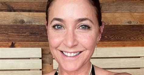 Lisa Snowdon Bares Ageless Curves As She Sports Tiny Bikini In Sizzling Snaps Daily Star