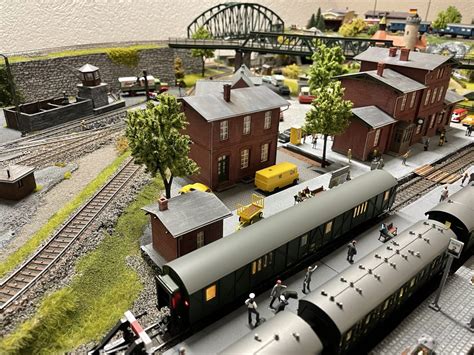 waggons waggons waggons modellbahn cafe