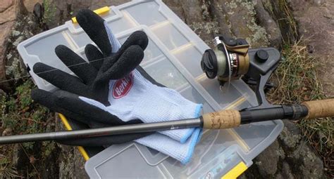 Tackle Box Essentials: 21 Items All Fishermen Should Have (Freshwater ...