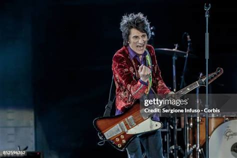 Ronnie Wood Photos and Premium High Res Pictures - Getty Images