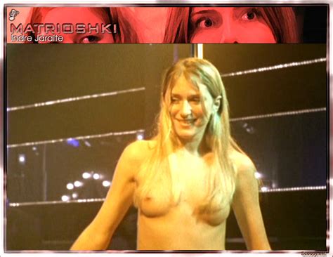 Naked Indre Jaraite In Matroesjka S