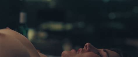 Nude Video Celebs Shailene Woodley Nude Endings Beginnings