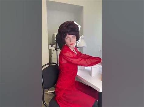 Пришла на маникюр с парнем 😵 #маникюр - YouTube