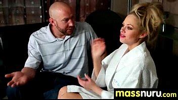 Masajista Japonesa Da Un Masaje De Servicio Completo 18 XVIDEOS