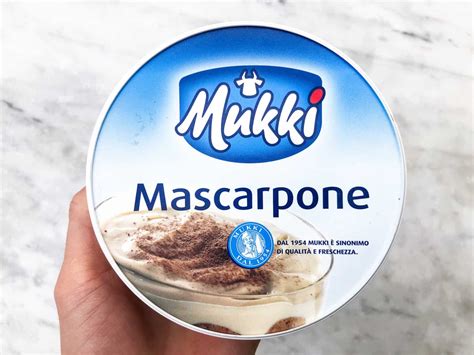 Mascarpone Cream Recipe - An Easy Italian Condiment For Any Dessert ...