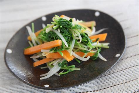 豆苗と人参でポン酢和え サラダコスモの【おいしい発芽野菜レシピ】