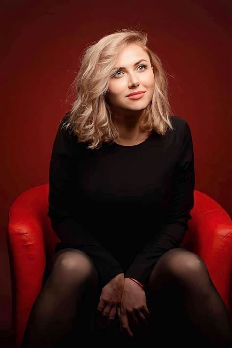 Beautiful Anna 41 Y O From Zagreb With Blonde Hair ID 271819 LadaDate