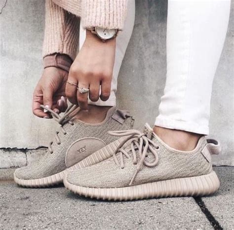 Zapatillas Nude Las Nuevas Favoritas De Tu Armario Effortless Chic