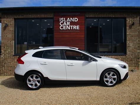 2014 Volvo V40 D2 Cross Country Lux 5dr Free Road Tax In Ventnor