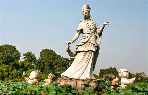 Guan Yin Logo