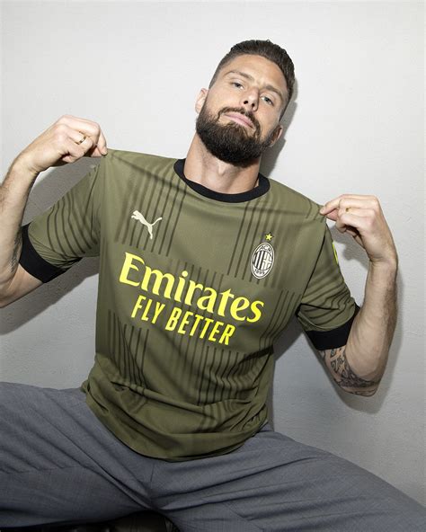 Lac Milan Présente Son Maillot Third Pour La Saison 2022 2023