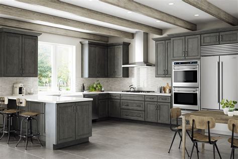 How to Match Cabinets and Appliances in Your Kitchen