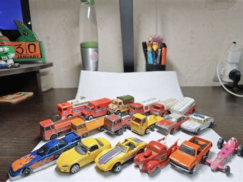Машинки модели hot wheels matchbox majorette efsi corgi siku realtoy 45 грн Машинки Київ на Olx