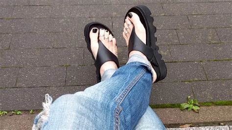 Public Crossdressing Showing Sexy Feet Polish Shemale Amateur Porn