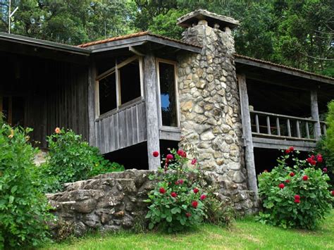 Pin By Mandy Lenens On Casa Amazing Architecture Cozy Cabin House