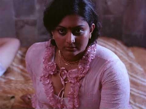 Unnimary Hot Kiss Scence Hot Malayalam Movie Clips YouTube