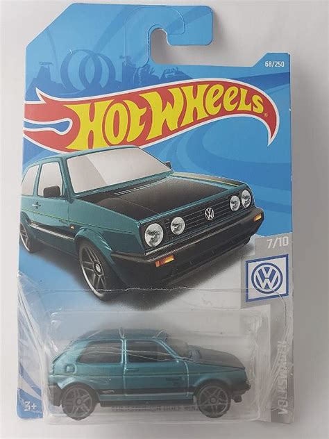 Miniatura Hot Wheels Volkswagen Golf MK Verde Minisclub