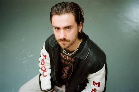 Max Winter: “I'm still learning about how I want to be onstage” - Loud ...