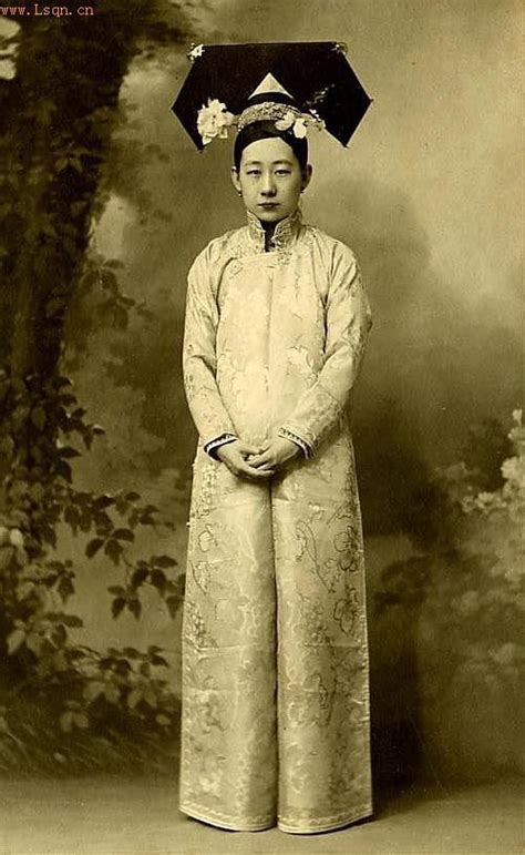 Photo Of The Emperors Concubine In Qing Dynasty Qing Dynasty