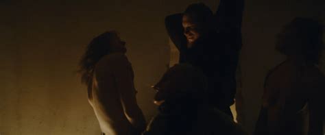 Nude Video Celebs Darya Saveleva Nude Survived S E