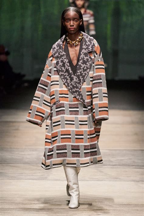 Missoni | Knitwear fashion, Ready to wear, Womens fashion winter