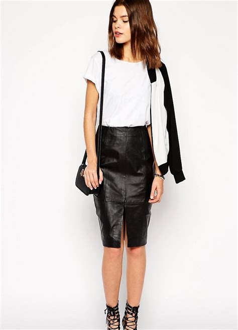 Юбка с разрезом спереди