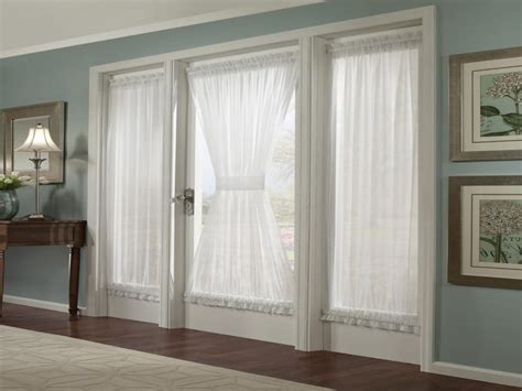 Magnetic Blinds for Sidelight Windows