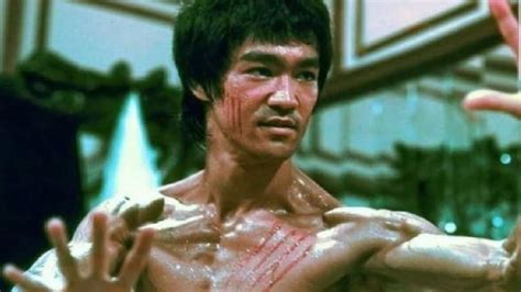 Брюс Ли - Человек Легенда - YouTube