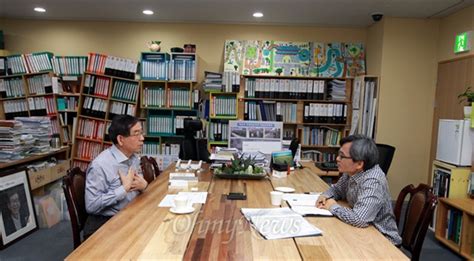 오연호 오마이뉴스 대표기자는 오마이북 오마이포토