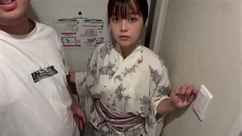 カップルがお祭り行った後はヤることは一つSEX沢山彼女イかせたハメ撮り公開 XVIDEOS