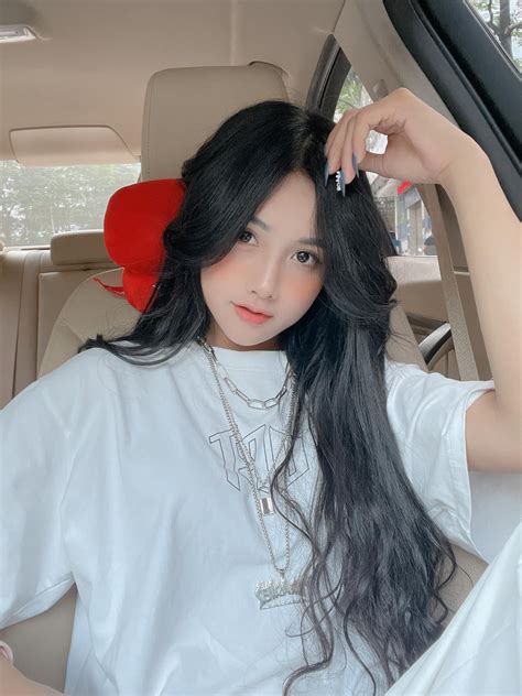 Những hot girl xinh đẹp chọn sống chậm trong mùa dịch Hạt giống tâm hồn