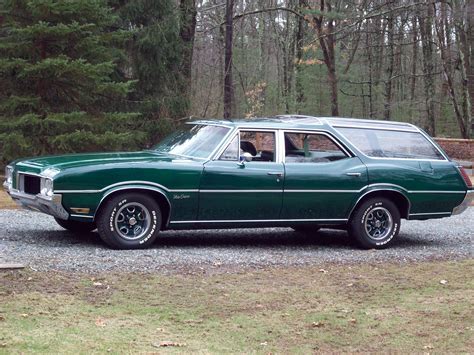 1965 Oldsmobile Vista Cruiser - Information and photos - MOMENTcar