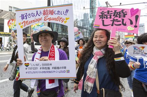 Au Japon la légalisation du mariage gay avance à pas comptés