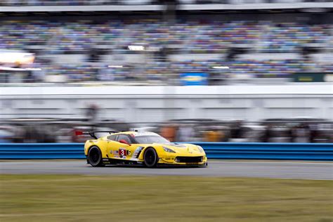 Corvette Racing At Daytona Soggy Result In Rolex For Corvette C Rs