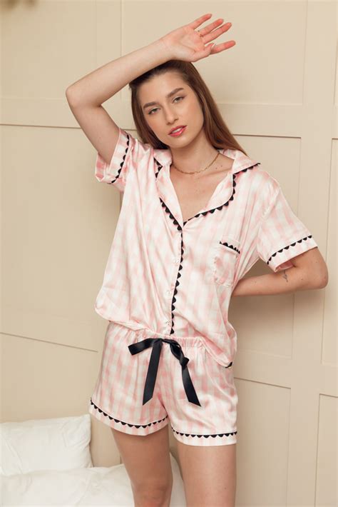 Pijama Afeto Xadrez Rosa Oui Lingerie Peças feitas à mão muito amor e carinho