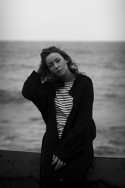 Hot Sexy Anna Starshenbaum Bikini Pics