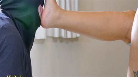 I LOVE FOOT FUCK MOUTH OF MY MALE SLAVE WITH MY FEET FEET WORSHIP AT THE BEST Clips4sale