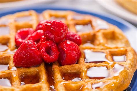 Light And Fluffy Buttermilk Oat Waffles Oats Everyday