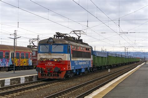 44 083 — Фото — RailGallery