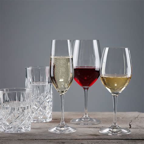 Бокалы для вина красного и белого: Бокалы для красного вина – виды ...