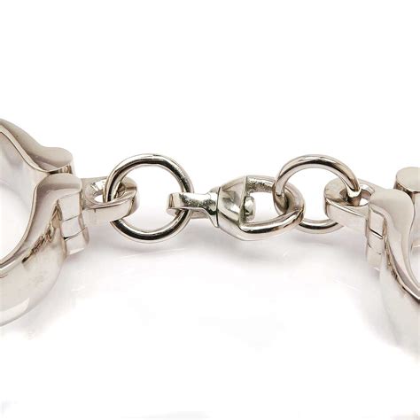 Massive Handcuffs Hamburg-8 Click closure – selfbondage-shop