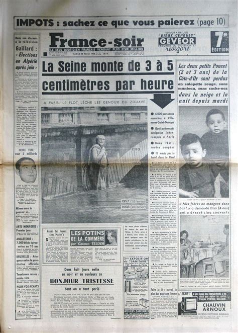 Février 1958 le zouave du Pont de lAlma a les genoux dans leau