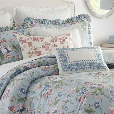 Pin De En Laura Ashley Bedding