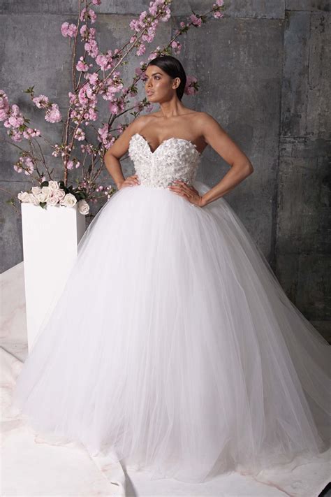 christian siriano dresses 7