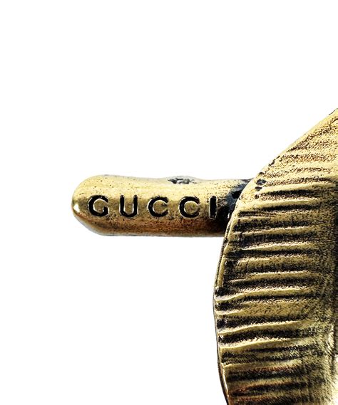 Брошь Gucci в виде вишен